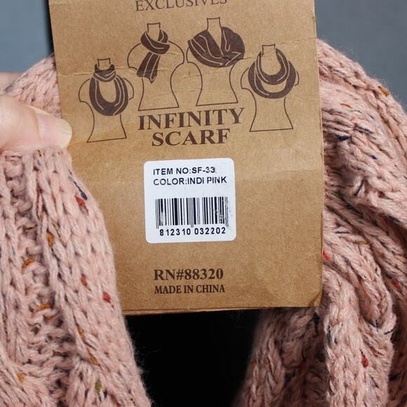 C.C. Flecked Infinity Scarf Indi Pink NWT‎ - Picture 4 of 4